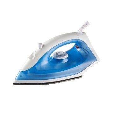 Obtenga ropa perfectamente prensada cada vez con LM-303 hierro de vapor a 230V