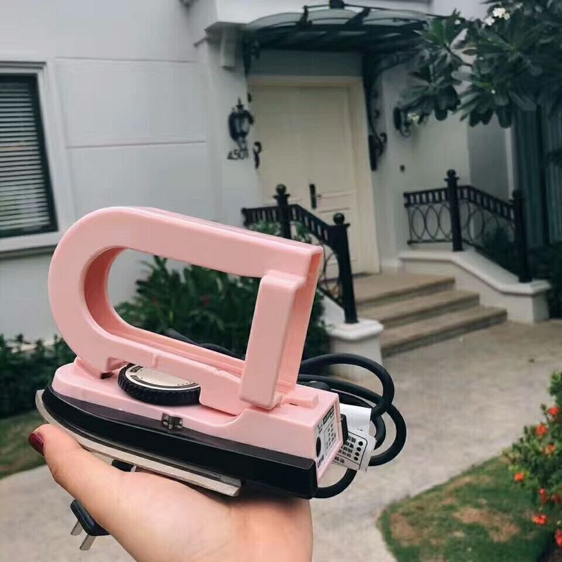 1.5m longitud del cable 220W Potencia hierro seco para planchar portátil y conveniente